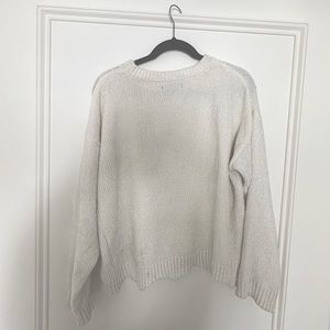 Scalloped bottom chenille cream colored sweater. Size large Brand: Love Tree